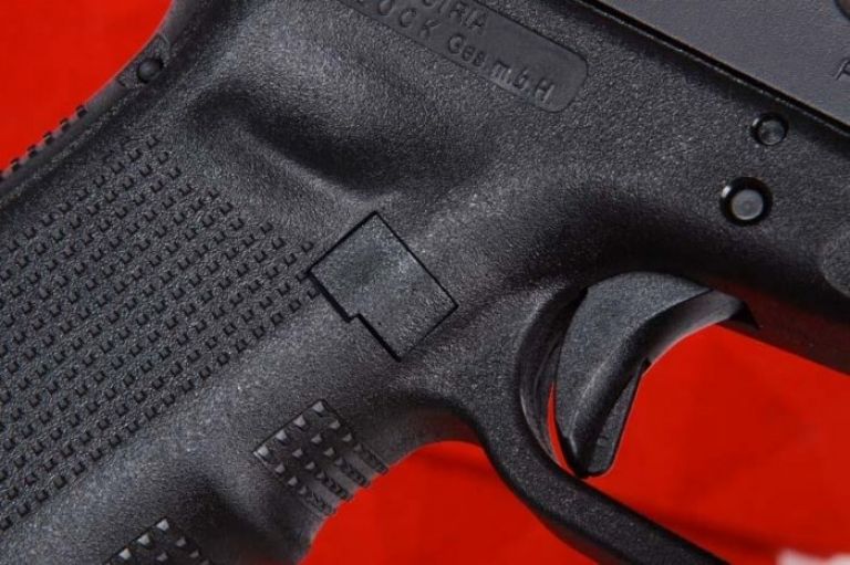 Pistola semiautomatica Glock 17 4 generazione