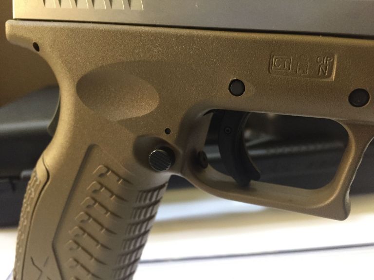 Pistola semiautomatica XDM 9 calibro 9x21 bicolore tan/inox